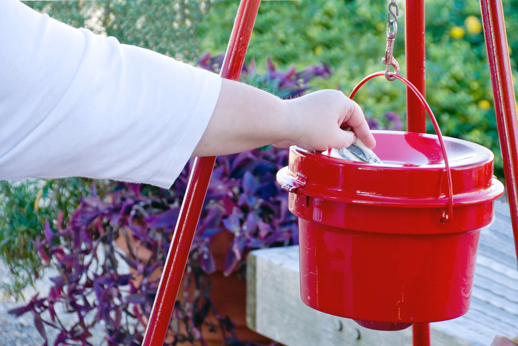 A Red Kettle Day: Salvation Army Campaign Still Moves Forward A Red Kettle Day: Salvation Army Campaign Still Moves Forward