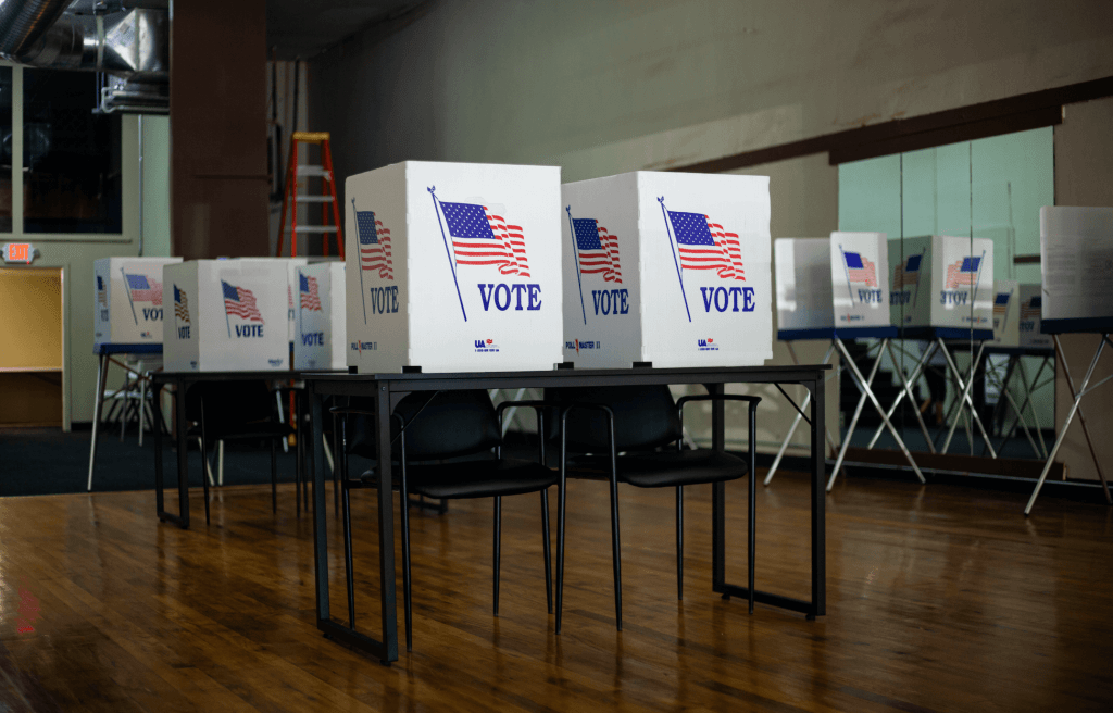 Redistricting Commission Hearing Focuses on Smaller,  Fairer Districts