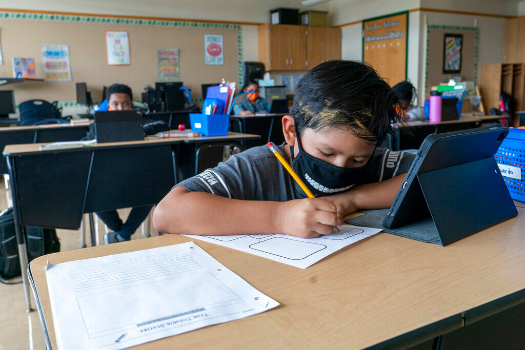 LIST: Virginia Schools Requiring Masks for Fall 2021 Semester