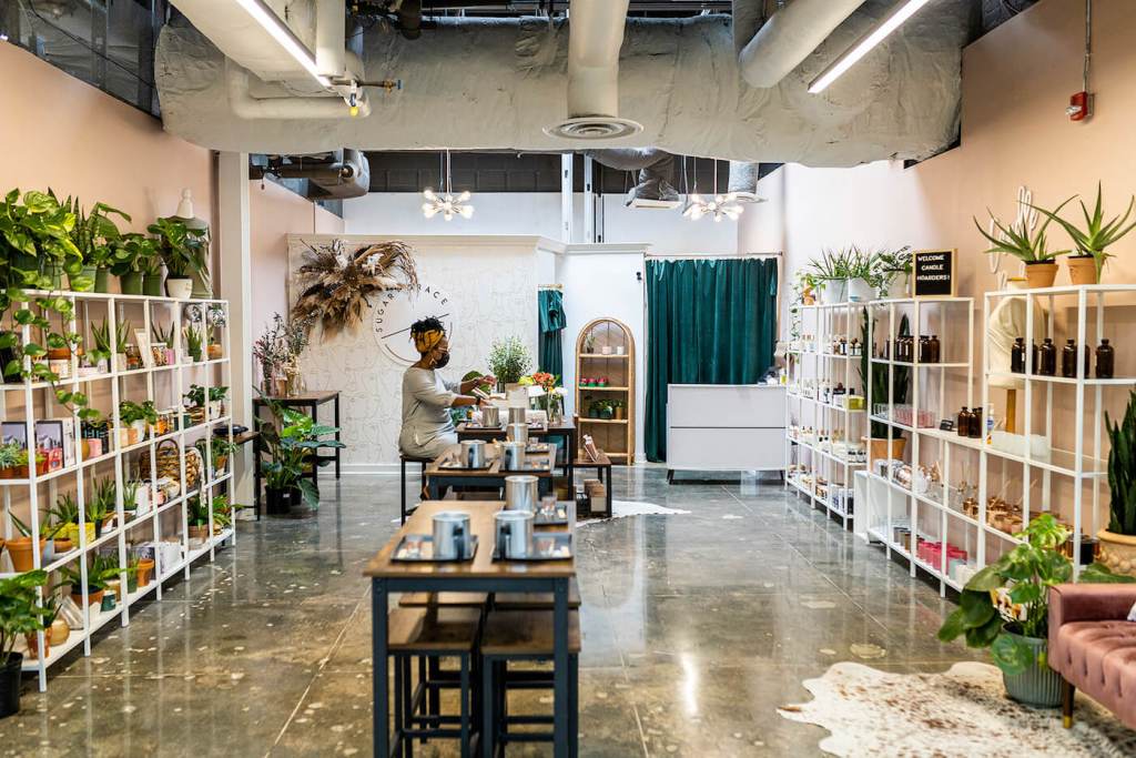5 Virginia Shopping Districts to Visit for Your Holiday Shopping