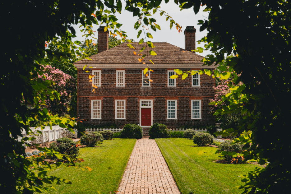 Spring Is Finally Blooming in Virginia. Here Are 8 Tips to Get a Gorgeous Yard.