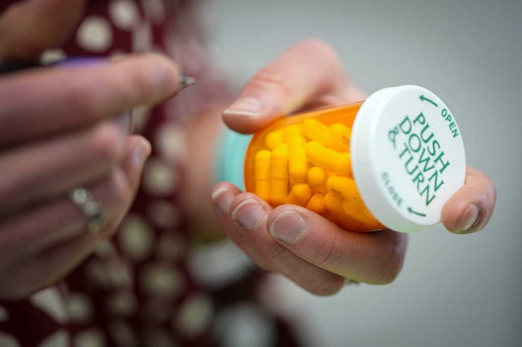 Republicans rake in Big Pharma cash while Democrats advocate for lower drug prices