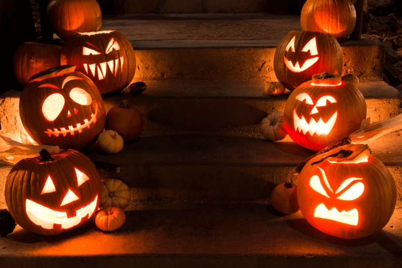 8 Ghost Walks to Explore VA's Haunted Historic Sites and More