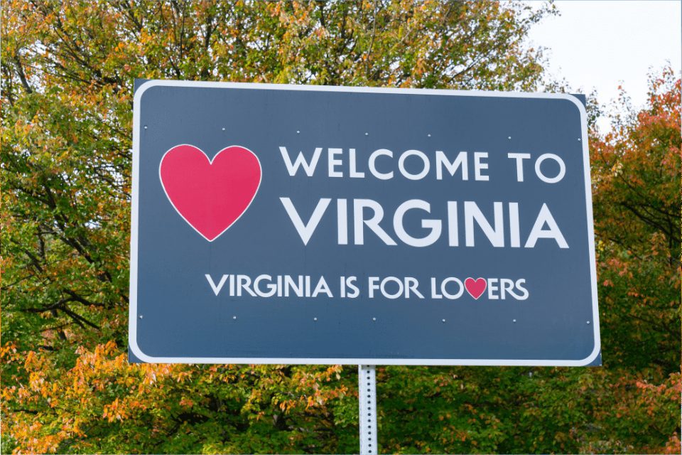 Sign that says, "Welcome to Virginia. Virginia is for lovers."