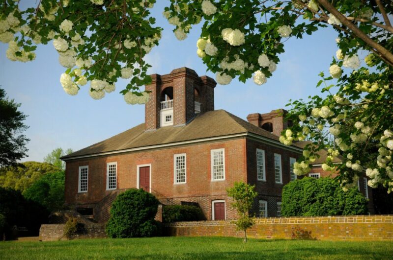 Get enchanted by these 10 castles & manor houses in Virginia
