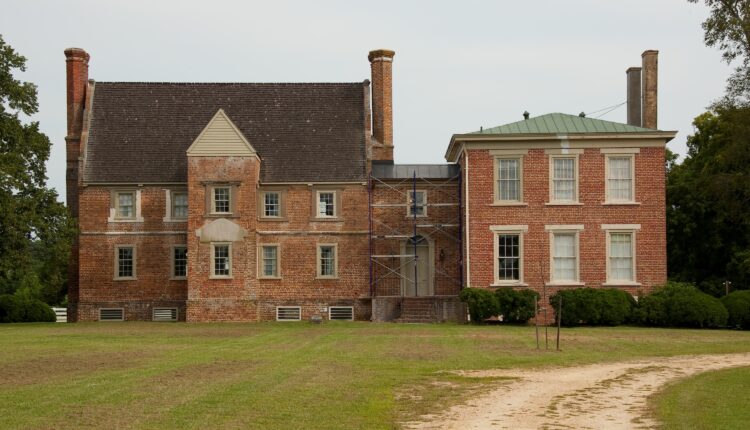Explore the 10 oldest buildings in Virginia