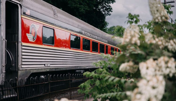 Hop aboard these 6 holiday train rides in Virginia for festive fun