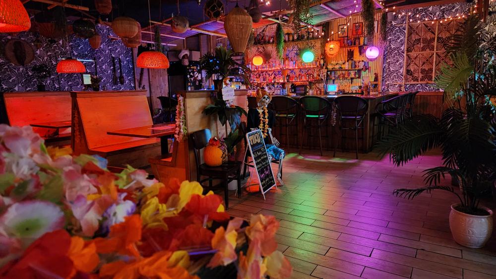 These 7 restaurants in Virginia really committed to their themes