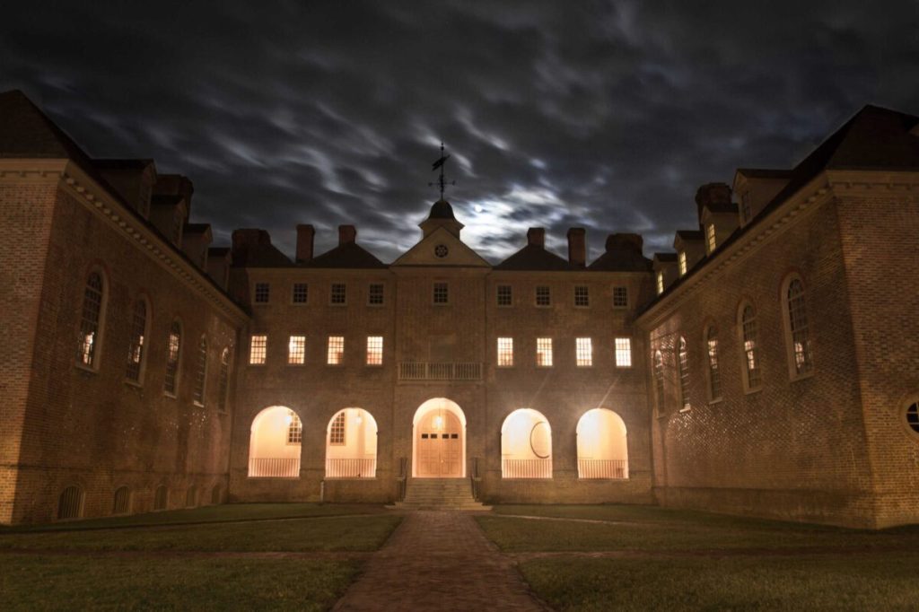 Williamsburg is the most haunted city in Virginia & these 10 places prove it