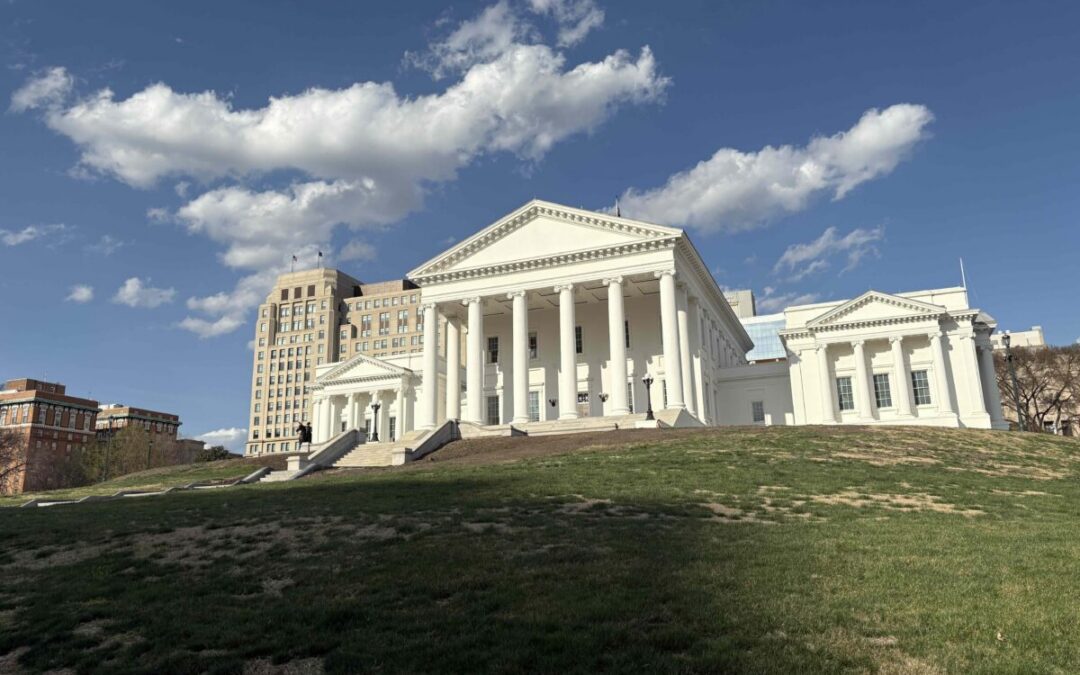 Virginia lawmakers pass bill to end collective bargaining ban for public workers