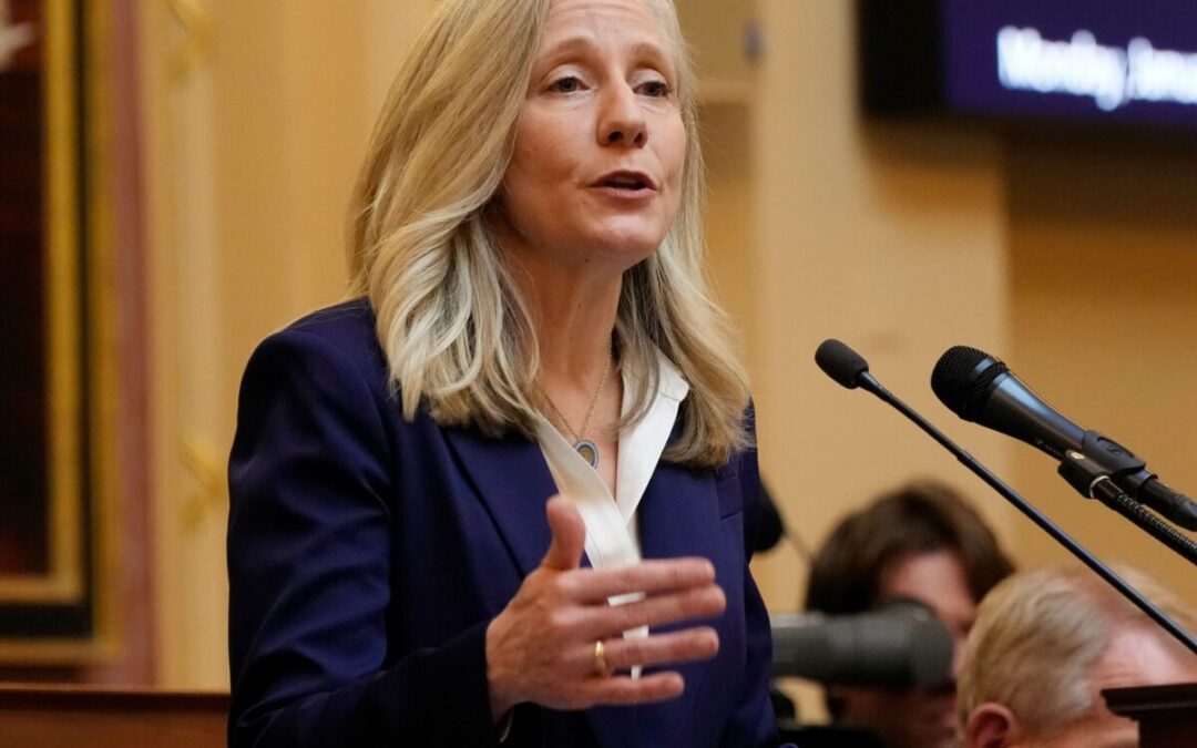 Unions urge Democrats to reject Spanberger’s changes to collective bargaining bill