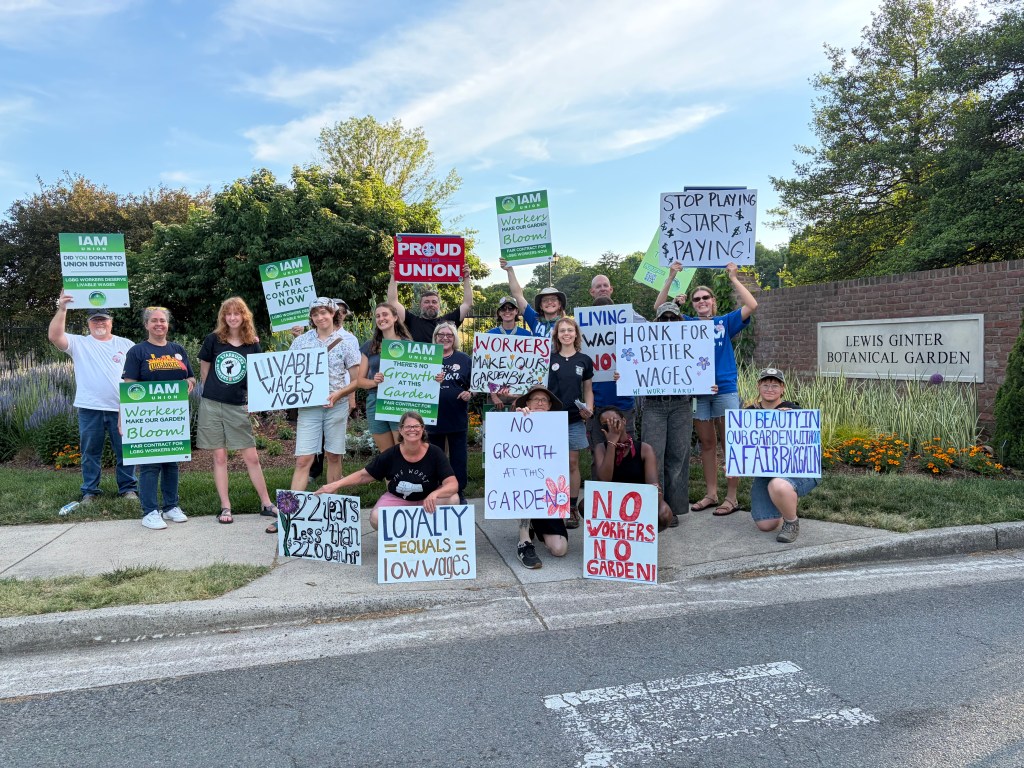 Richmond botanical garden workers are ready to go on strike