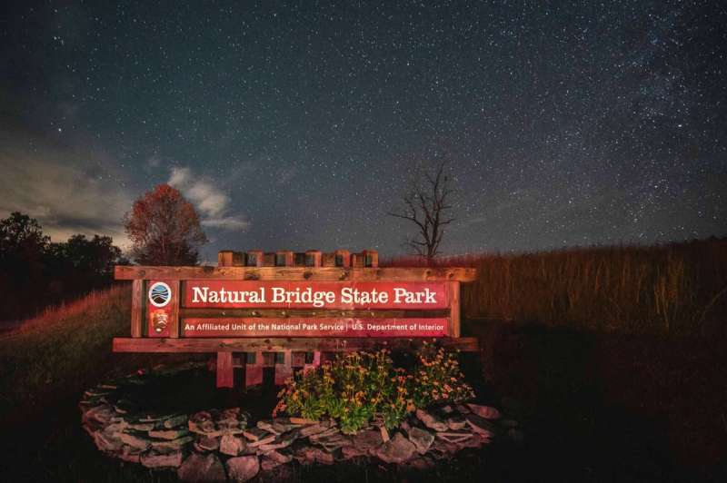 The welcome sign to Natural Bridge State Park