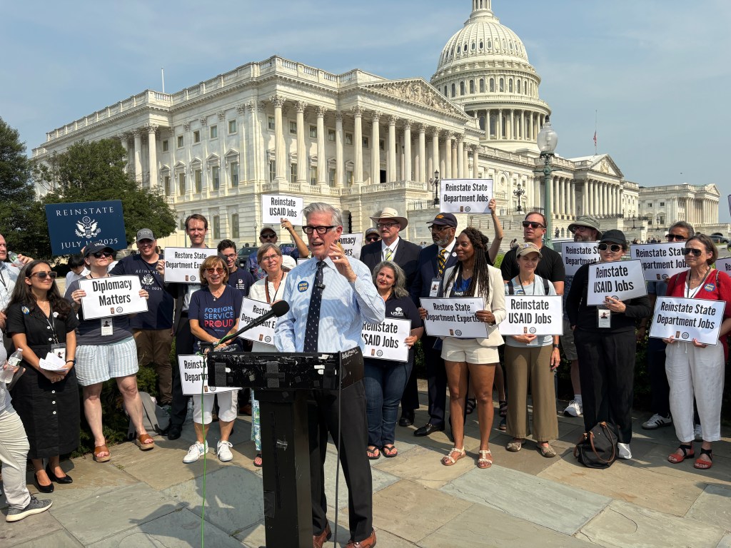 Va. fired federal workers rally for their jobs back, Trump accountability
