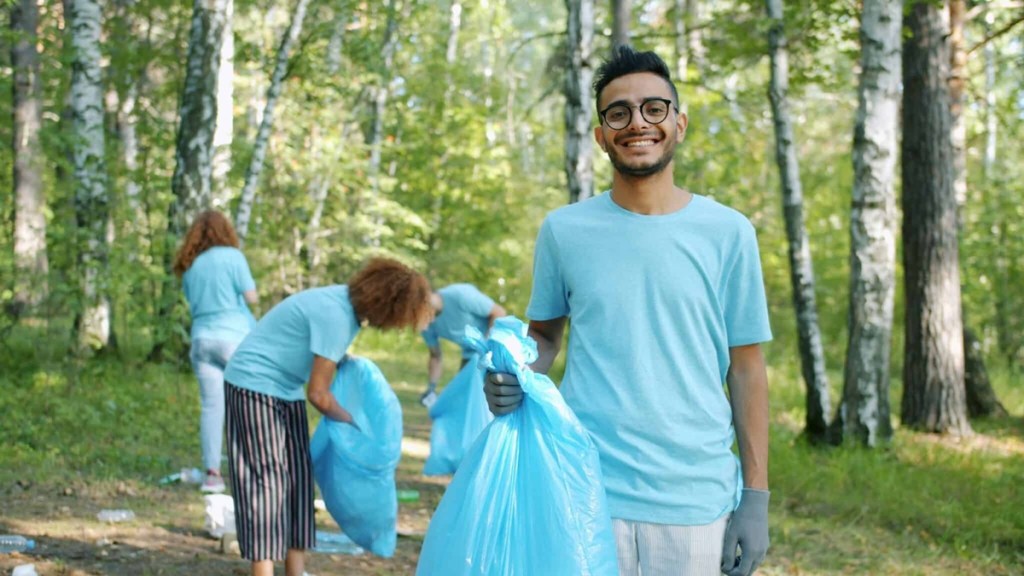 Microvolunteering in Virginia: What it is & how to do it